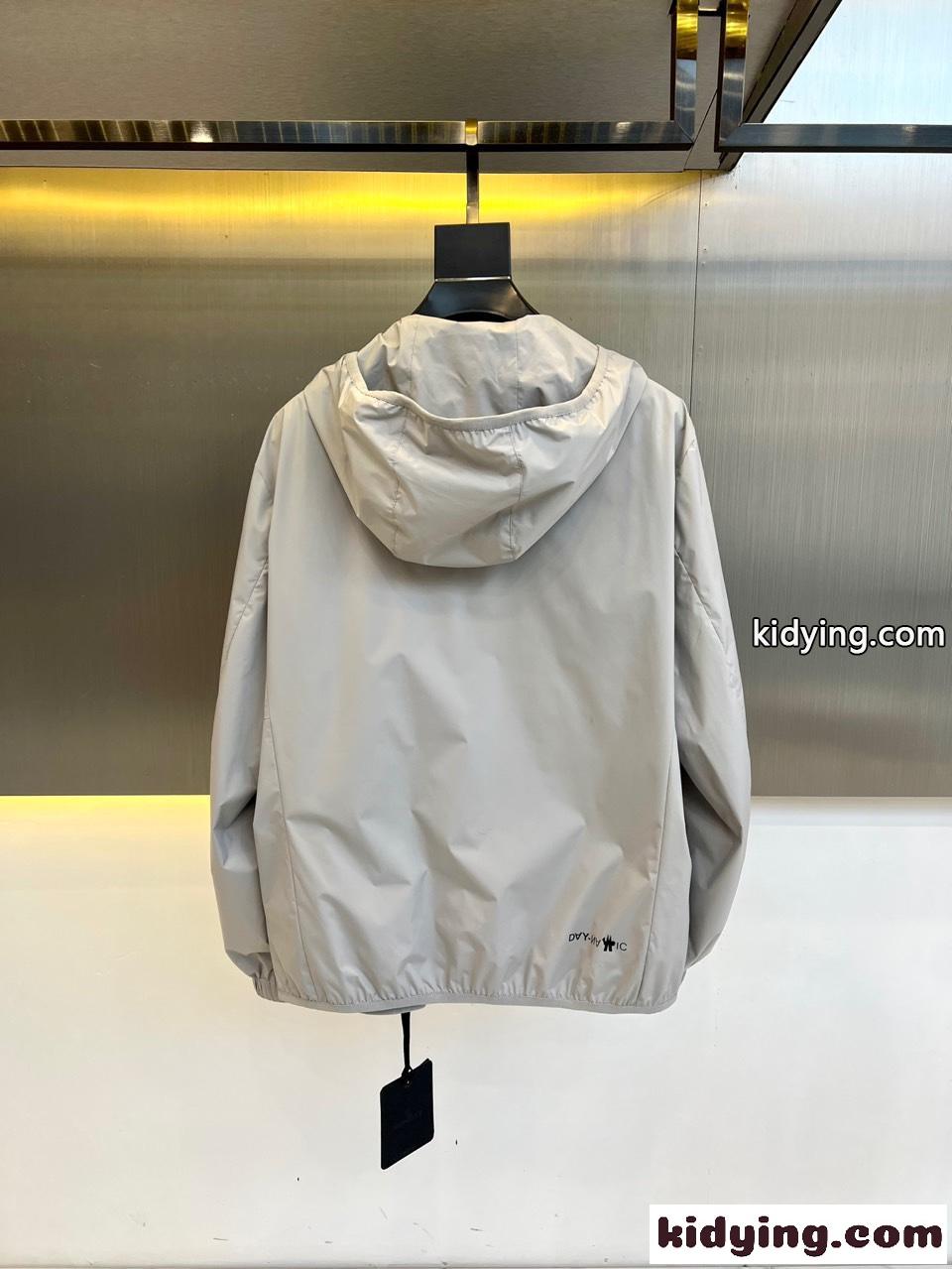 シンプル 上品 フード付きジャケット モンクレール ジャケット コピー グレー-4