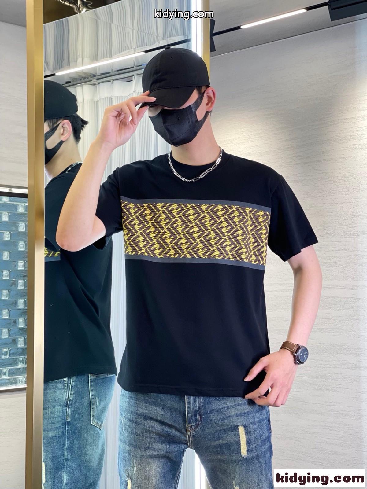 フェンディ Tシャツ コピー メンズ ファッション おしゃれ クルーネック FF 半袖Tシャツ-2