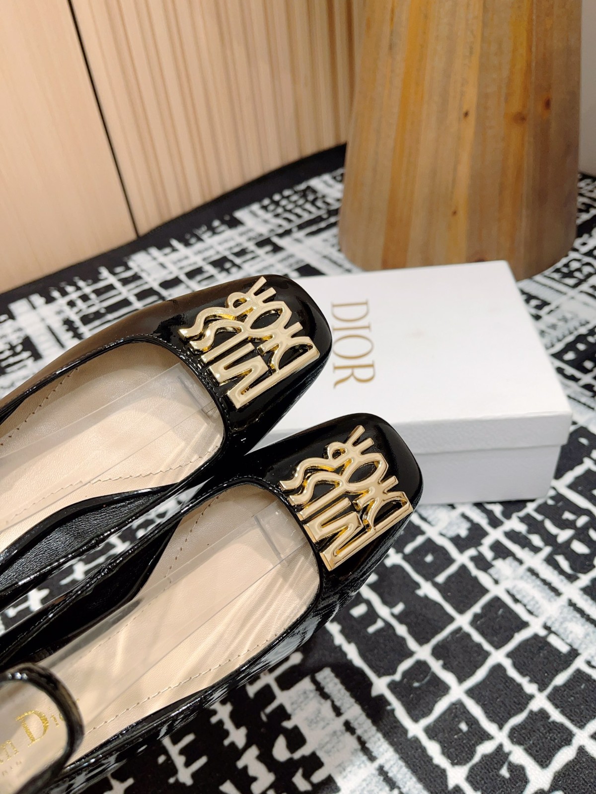 エレガント Miss Dior パンプス クリスチャン・ディオール パンプス スーパーコピー ブラック-3