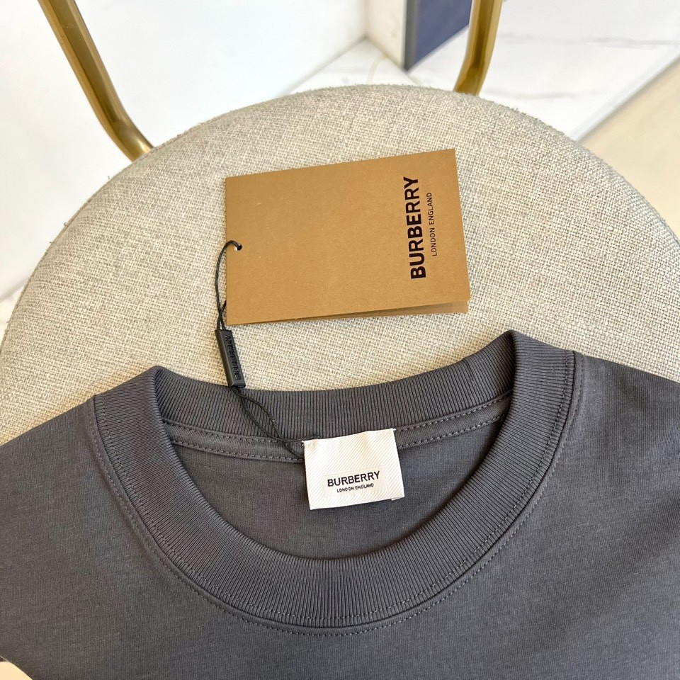 カジュアル リラックス 半袖Tシャツ バーバリー Tシャツ 偽物 クルーネック グレー-4