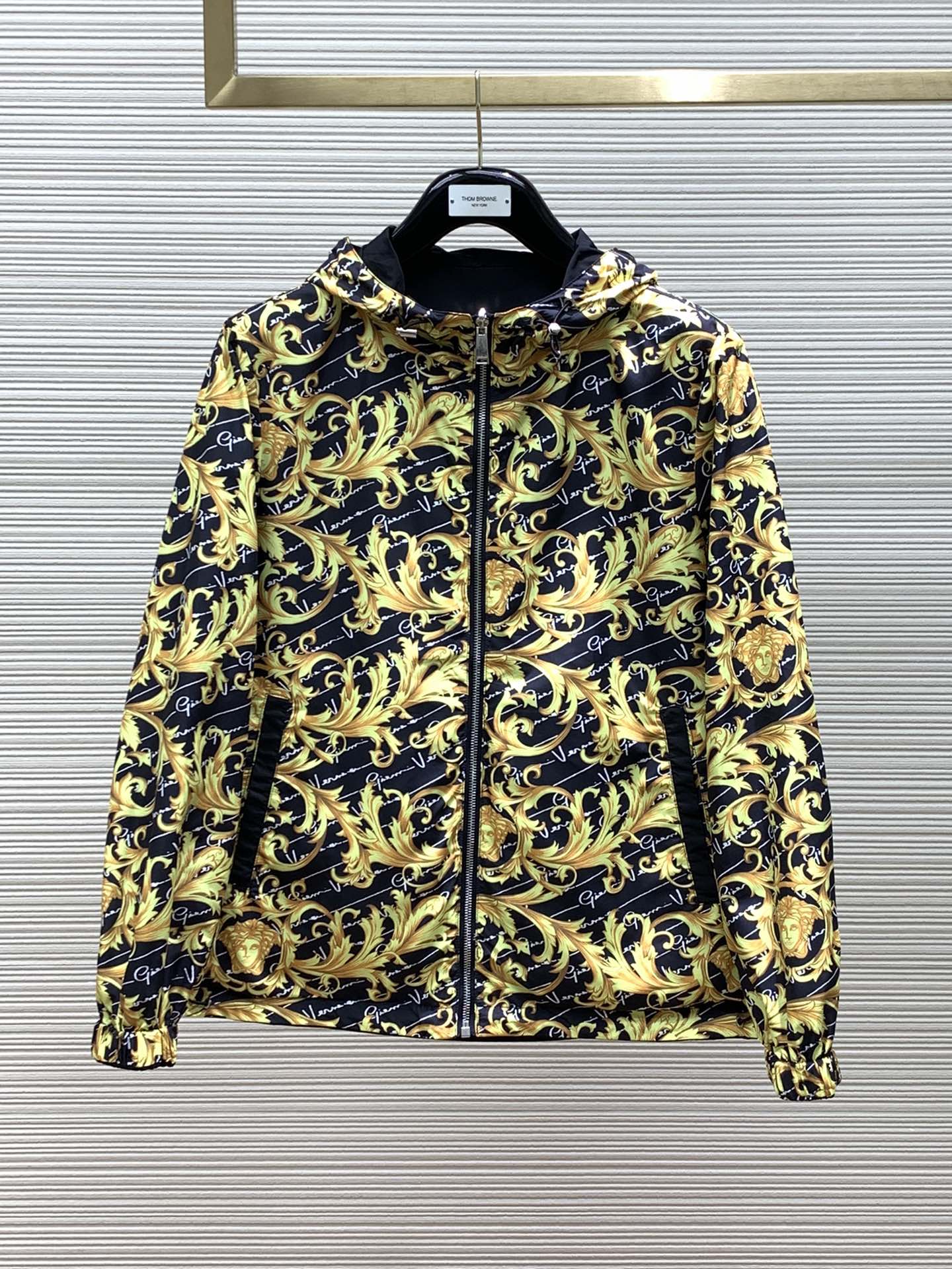 おしゃれ 着回し リバーシブル ジャケット ヴェルサーチェ ジャケット コピー-6