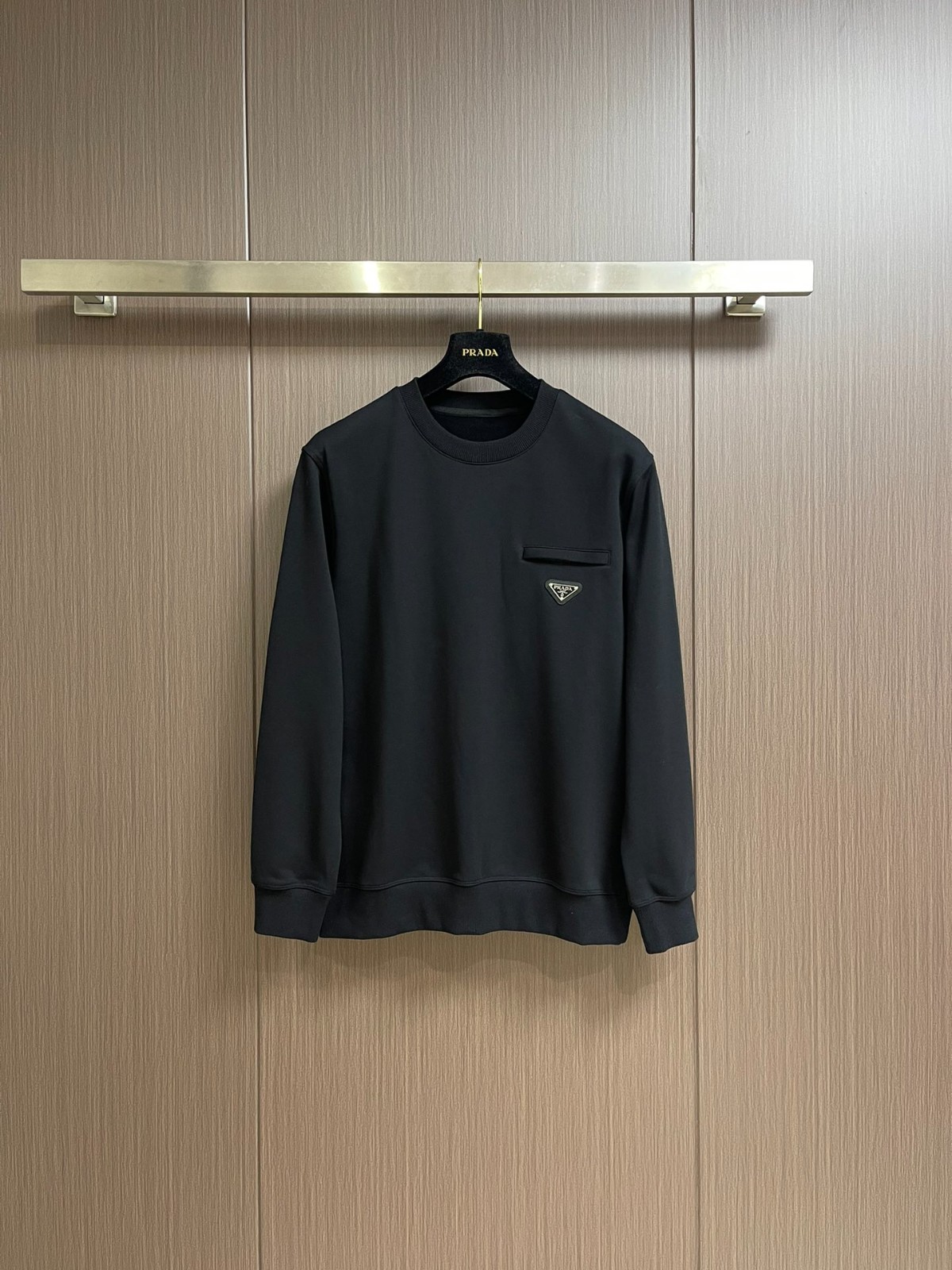 定番 カジュアル スウェットシャツ プラダ Tシャツ コピー ユニセックス ブラック-0