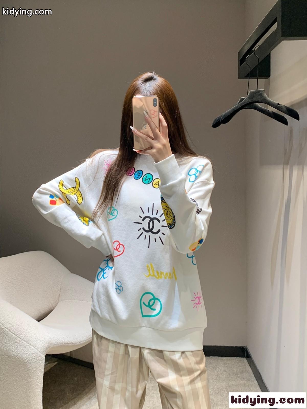 遊び心満載~プリント スウェットシャツ シャネル Tシャツ コピー コットン ホワイト-4