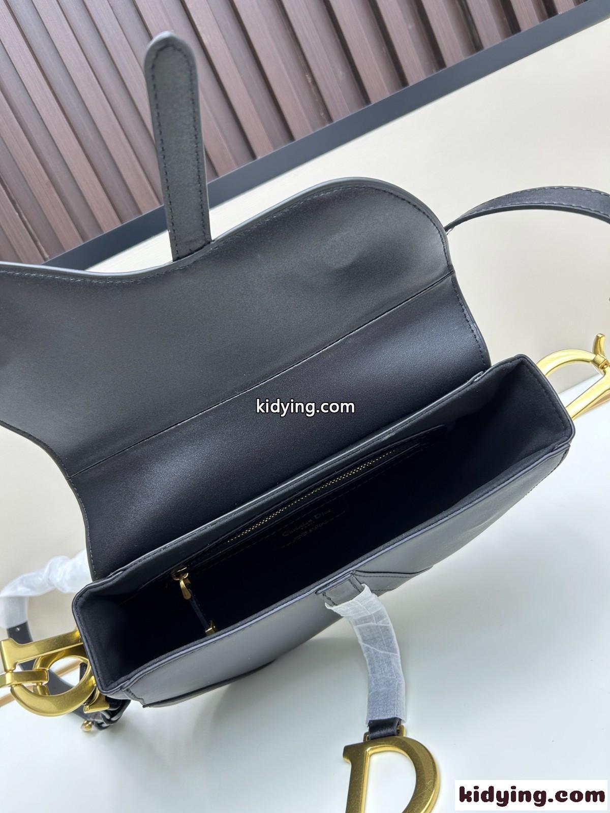 ディオール Saddle ストラップ付き ソフトバッグ ミディアム コピー ブラック-4