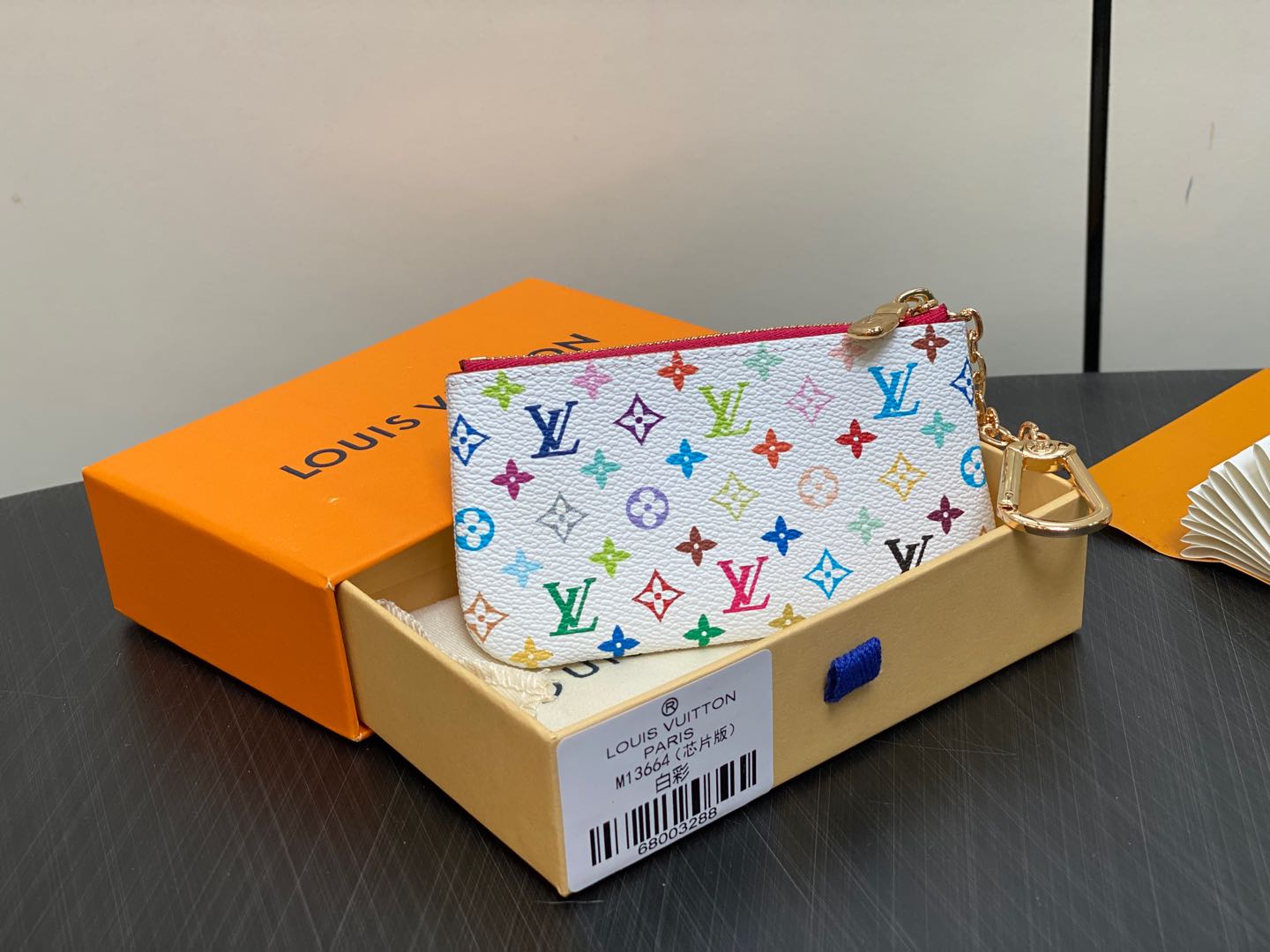 M13664 LV × TM ポシェット・クレ ルイヴィトン 財布 スーパーコピー キーケース ホワイト-2