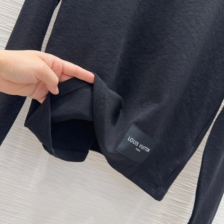 シンプル 着回し カットソー ルイ・ヴィトン Tシャツ 偽物 コットンブレンド ブラック-4