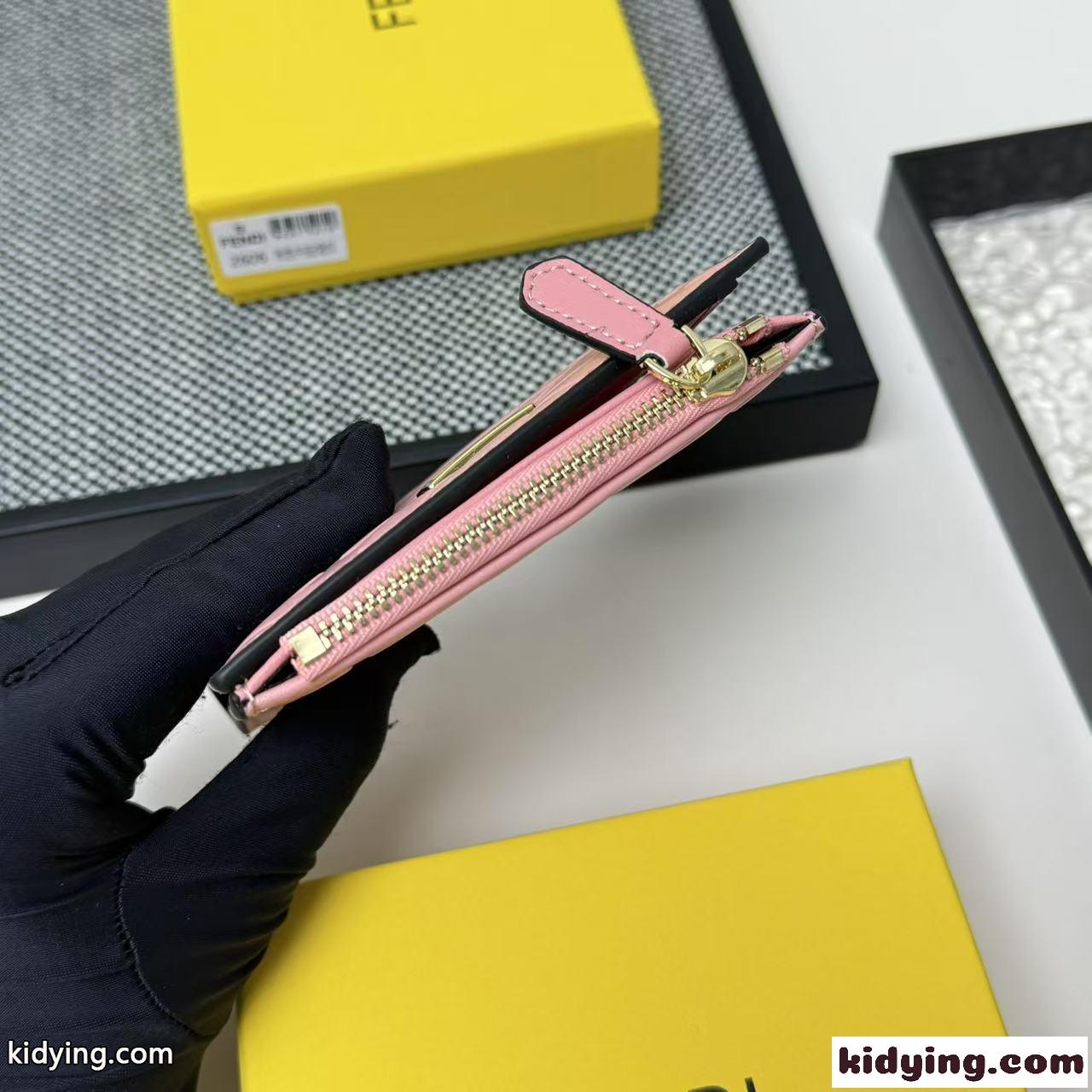 コンパクト 二つ折り財布 フェンディ 財布 スーパーコピー 小銭入れ付き ピンク-1