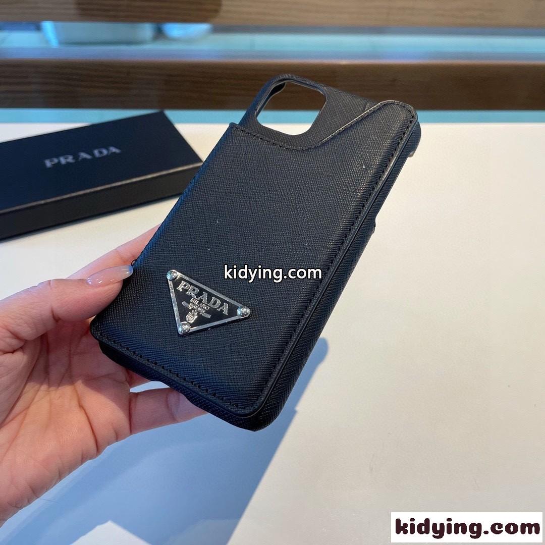 プラダ スマホケース コピー シンプル 上品 カード収納 アイフォンケース-4