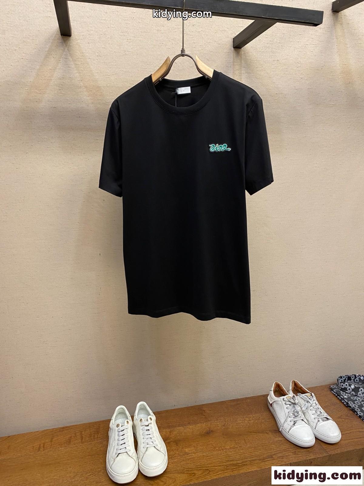 DIOR AND KAWS Tシャツ スーパーコピー コットン 半袖Tシャツ ブラック-1