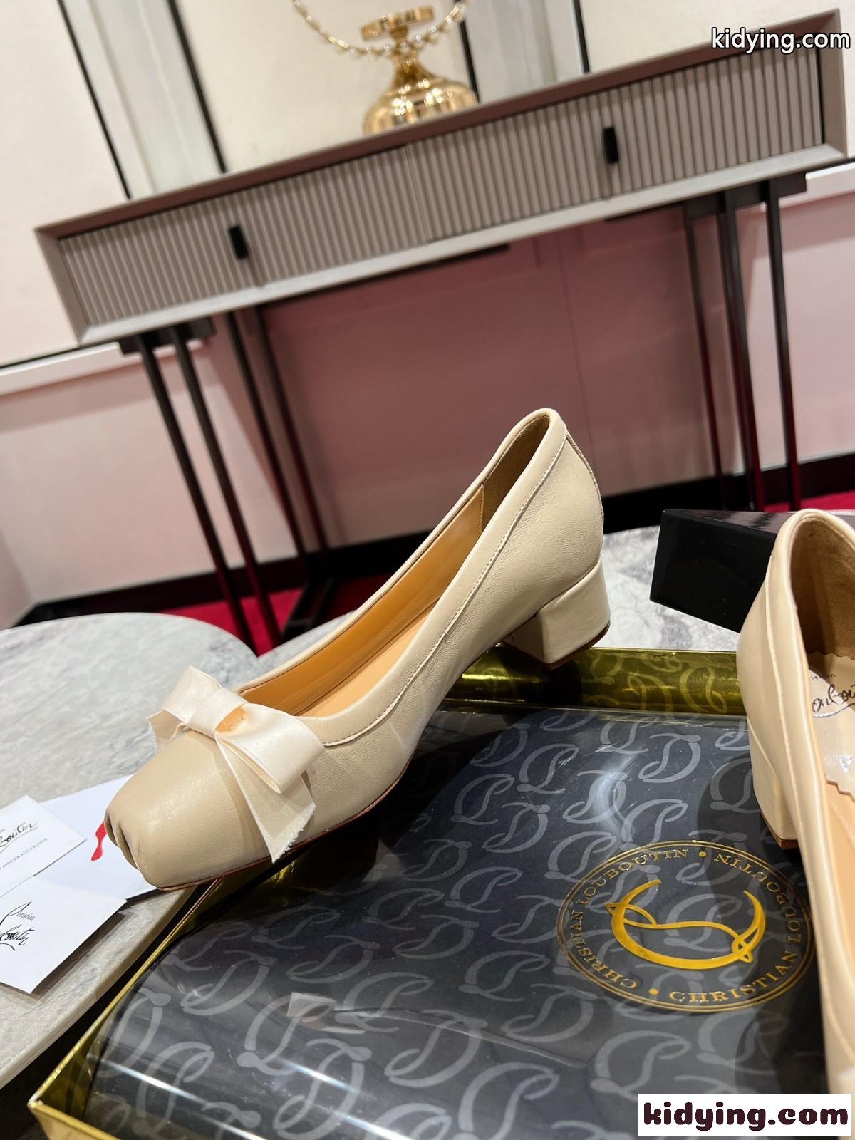 Mamaflirt 30 mm バレリーナパンプス クリスチャン・ルブタン パンプス コピー ベージュ-1