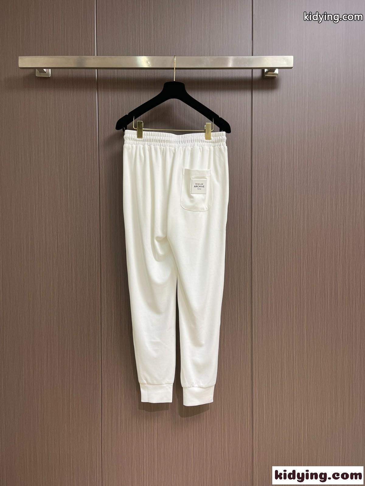 モンクレール パンツ コピー メンズ カジュアル 合わせやすい スウェットパンツ-4
