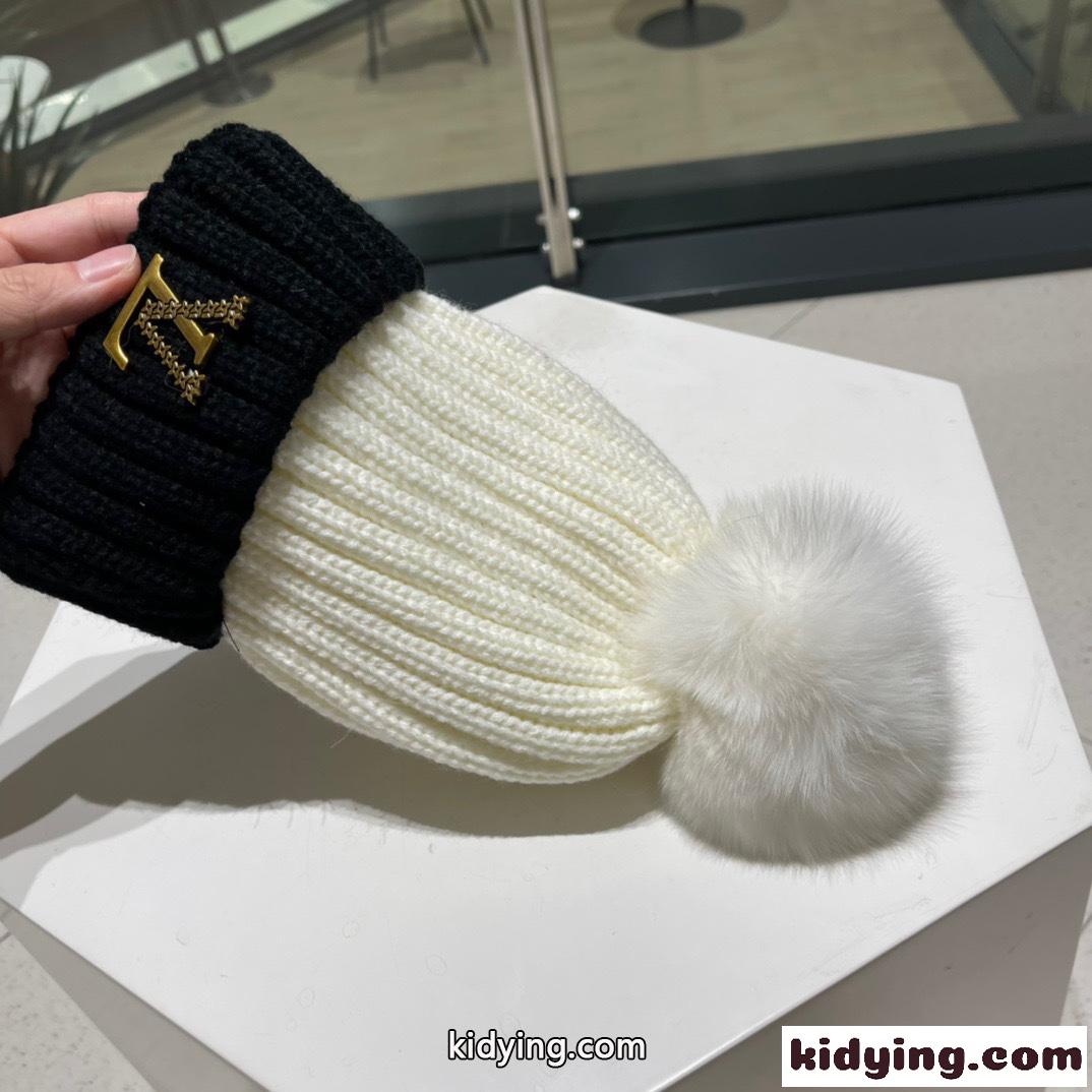 ボリュームが可愛い♪ポンポン付き ニットキャップ ルイヴィトン 帽子 コピー-2