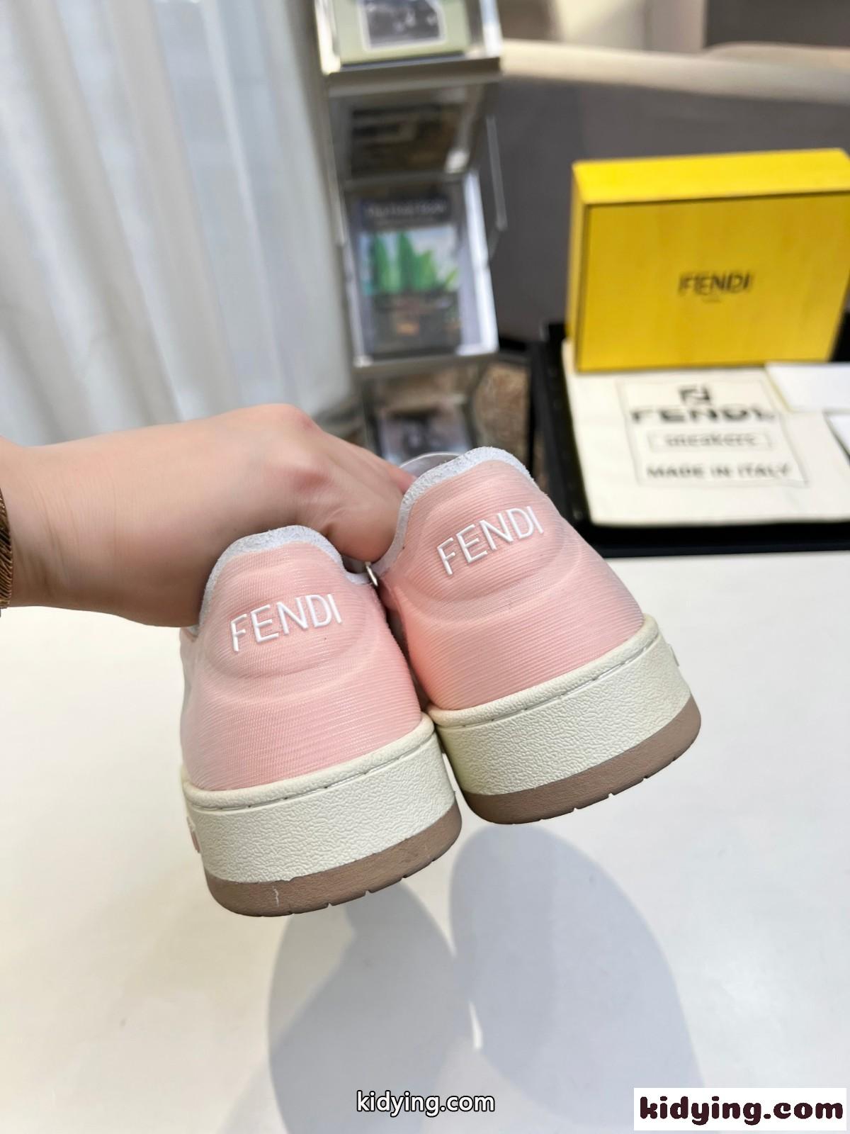 春夏 メッシュ ロートップ フェンディ マッチ フェンディ スニーカー コピー ピンク-3