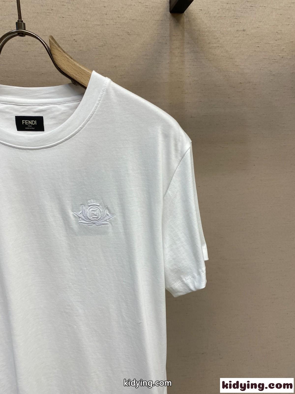 シンプル ロゴ刺繍 フェンディ Tシャツ コピー クルーネック ホワイト-2