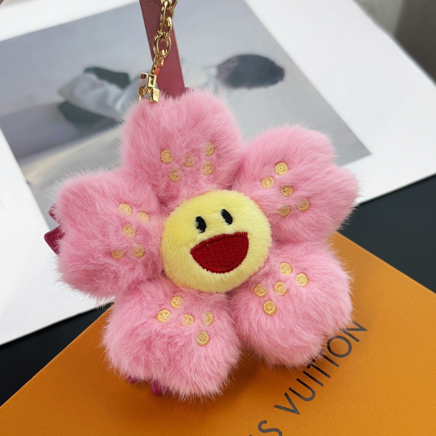 LV × TM キーホルダー･チェリーブロッサム ルイ・ヴィトン スーパーコピー M02485-3