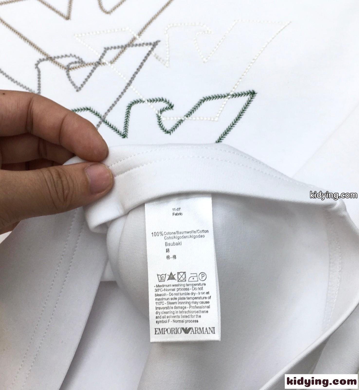 シンプル アルマーニ Tシャツ コピー 合わせやすい クルーネック 長袖Tシャツ-4