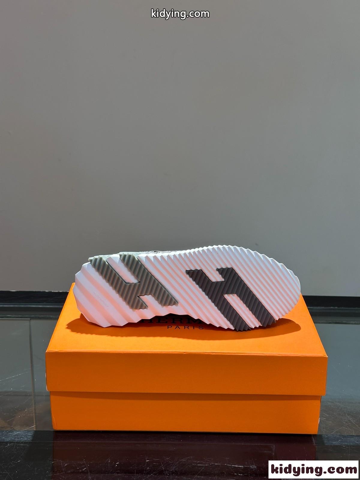大人気 HERMES バウンシング スニーカー エルメス スニーカー コピー グレー-3