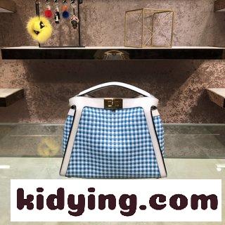 フェンディ バッグ 種類 Iconic Peekaboo Essentially手袋は 白と水色の革の棒が織られており Vichy模様を構成している コピー-0
