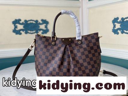 大きいサイズのMonogram帆布と粒面皮革を組み合わせて このV Tote MM手袋をデザインした。ルイ・ヴィトン バッグ 人気 コピー-2