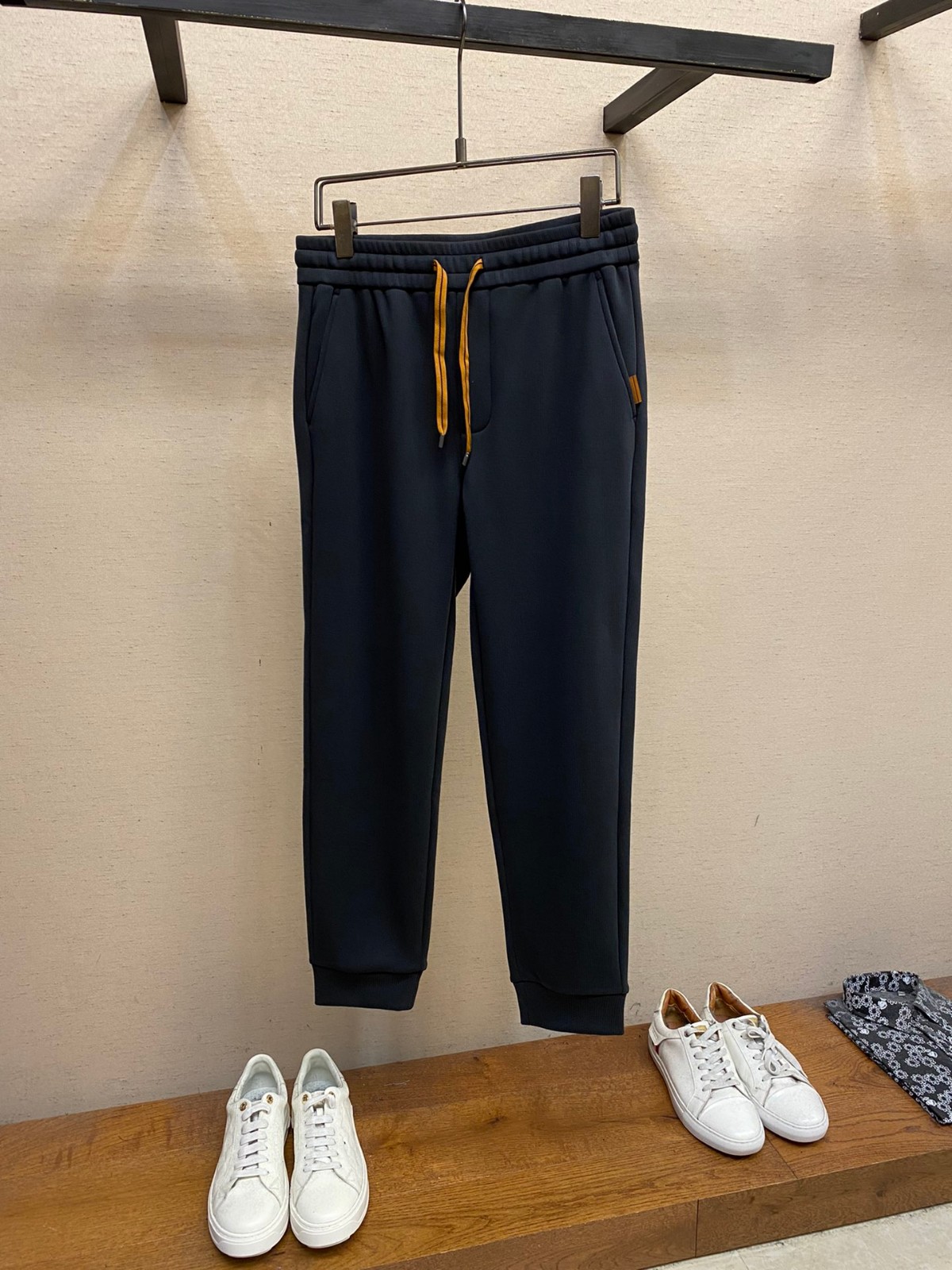 メンズ カジュアル スウェットパンツ エルメネジルド・ゼニア パンツ コピー-0
