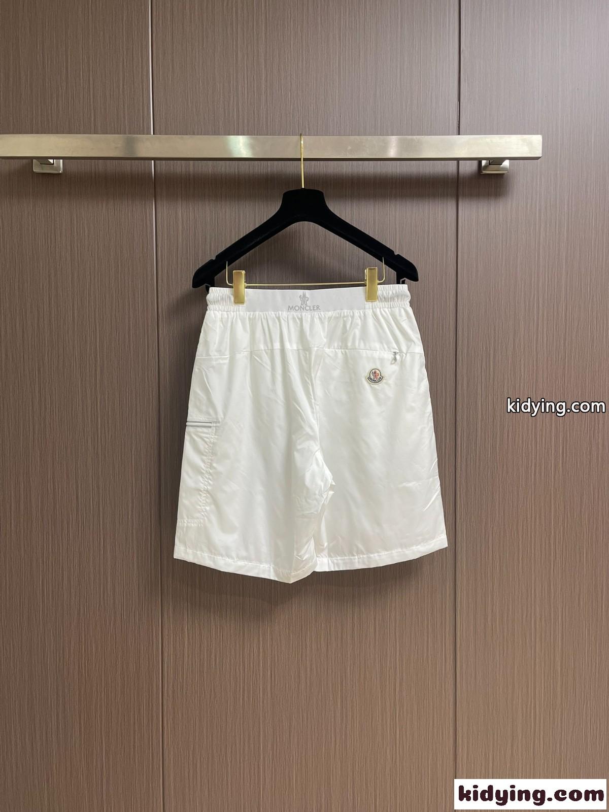 モンクレール パンツ スーパーコピー メンズ 春夏 カジュアル ショートパンツ-1