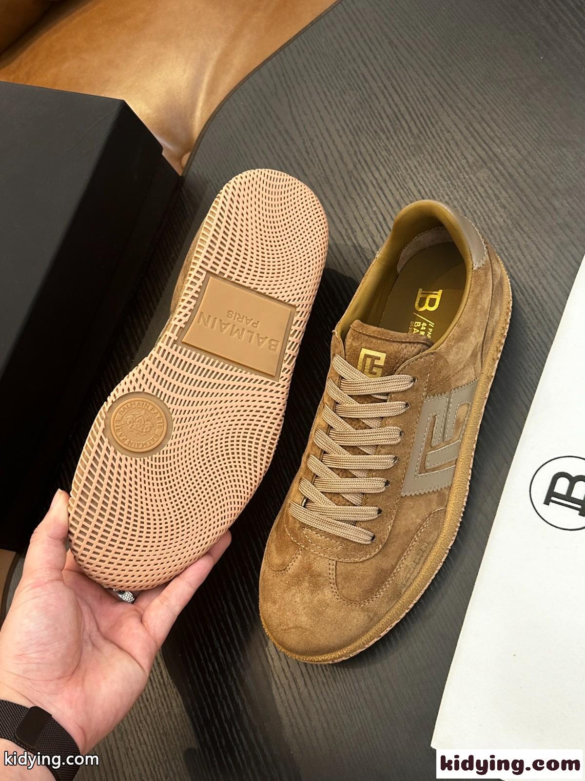 定番 カジュアル バルマン スニーカー スーパーコピー Balmain Swan スエードスニーカー-4