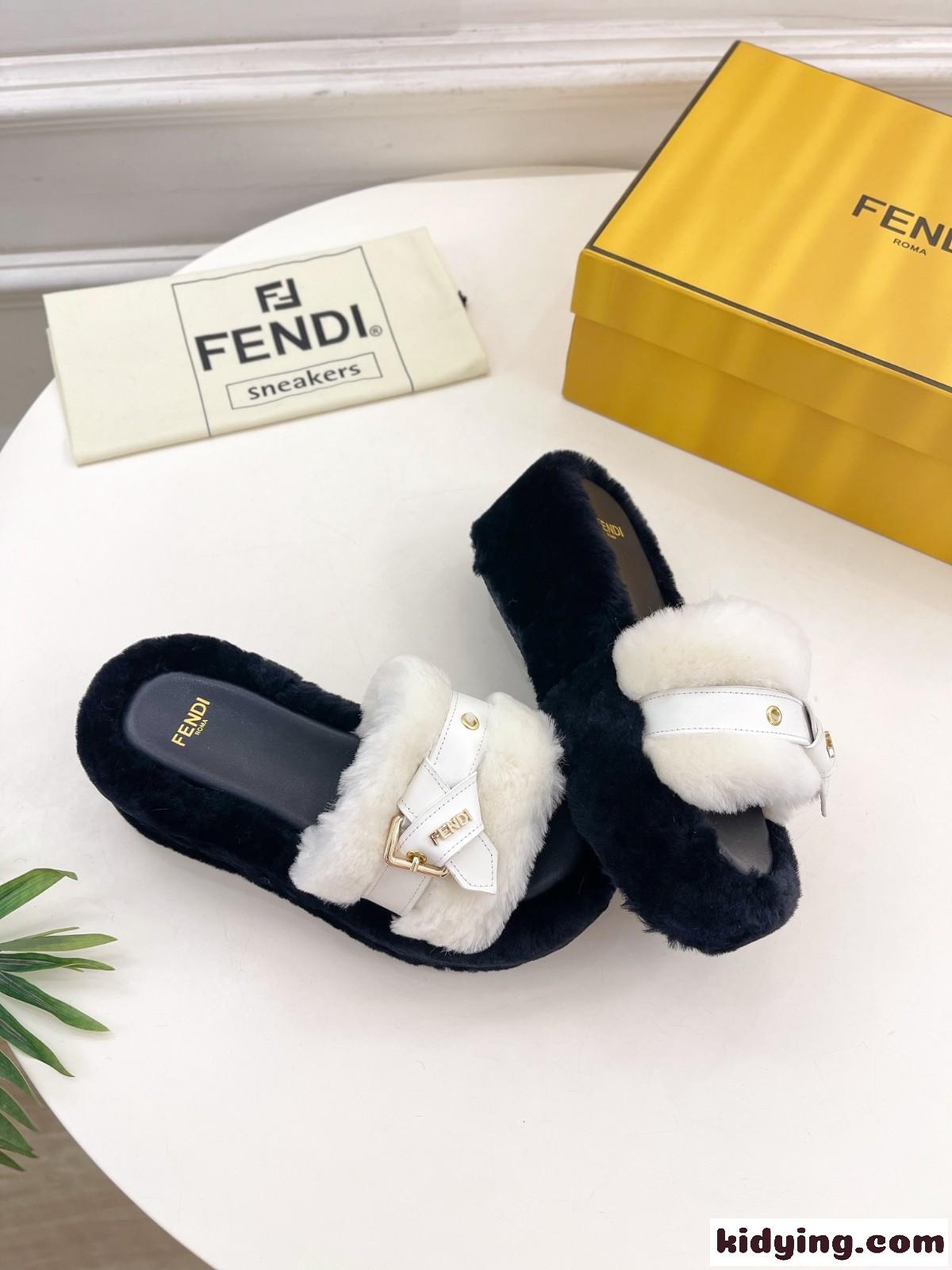 可愛い お洒落 もこもこ ファーサンダル フェンディ サンダル コピー ホワイト-3