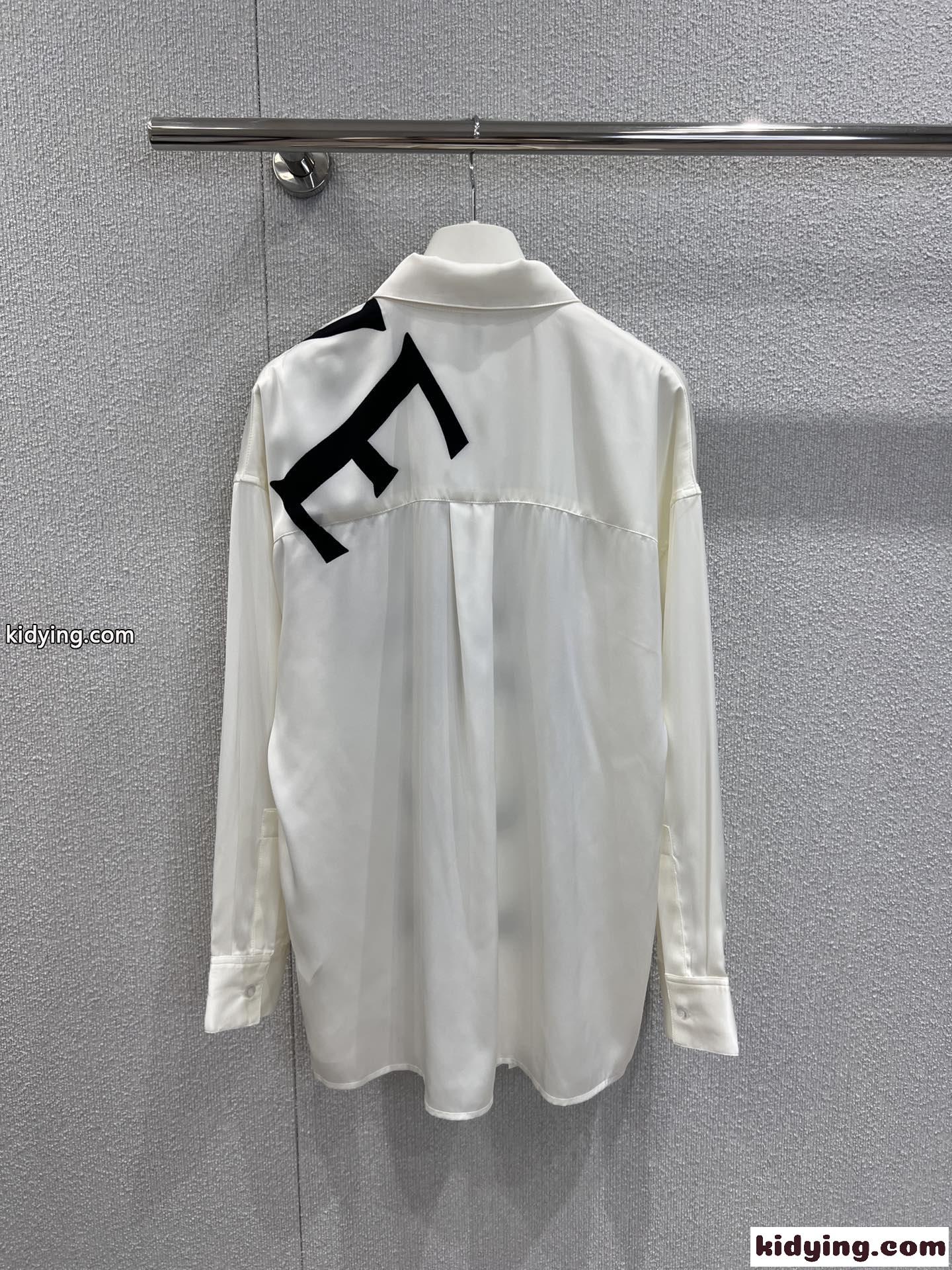 上品 カジュアル ロゴプリント ロエベ シャツ コピー ユニセックス-1
