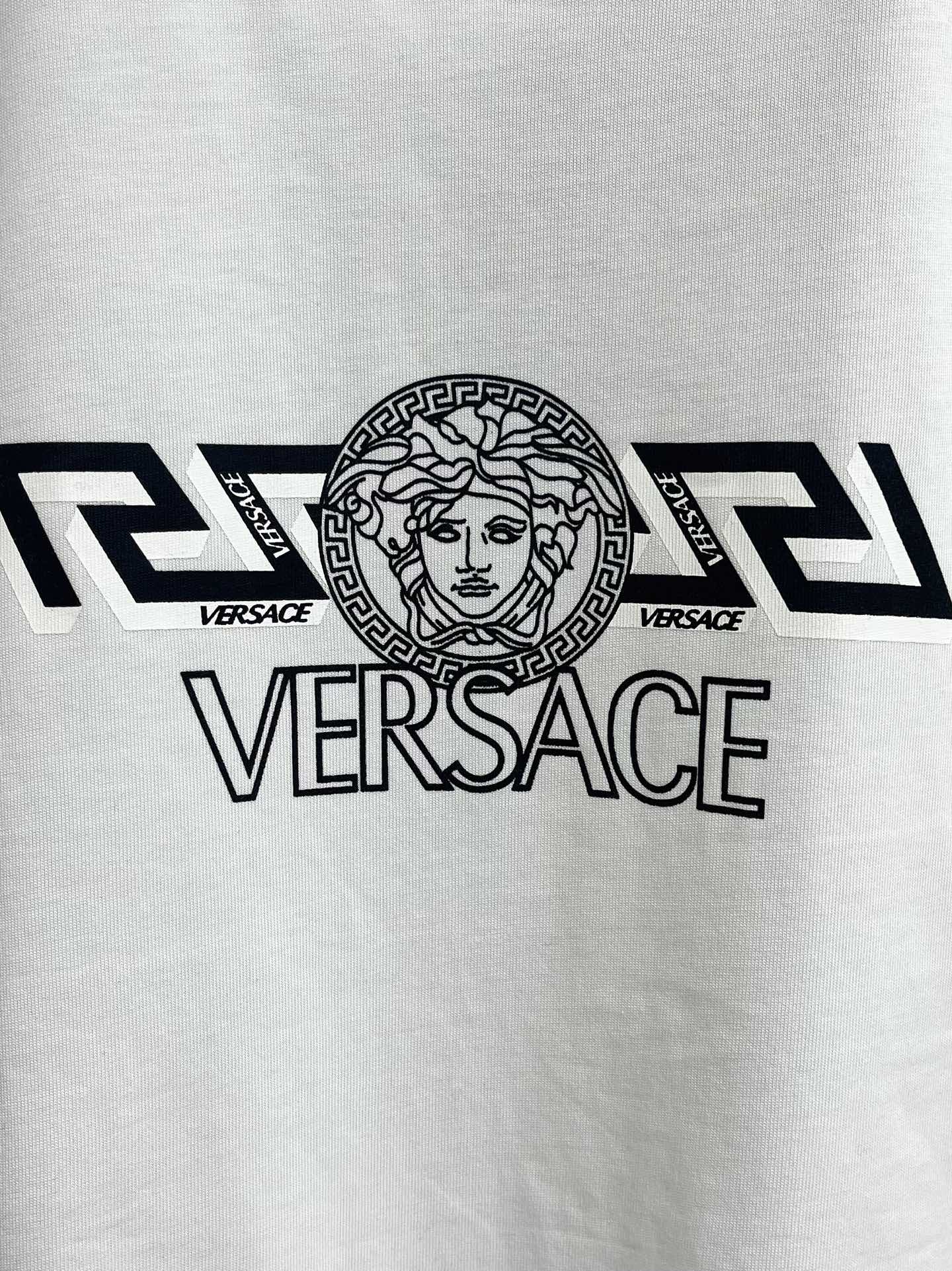 3色あり カジュアル クルーネック ヴェルサーチェ Tシャツ コピー 半袖 トップス-2