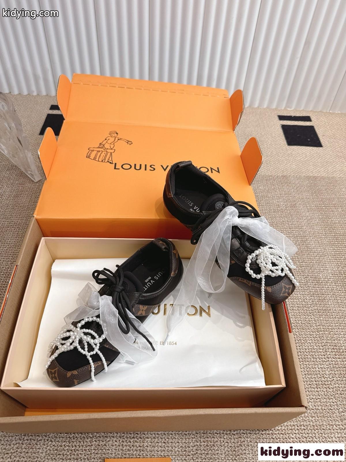 モノグラム LV スニーカリーナ ルイ・ヴィトン スニーカー スーパーコピー-2