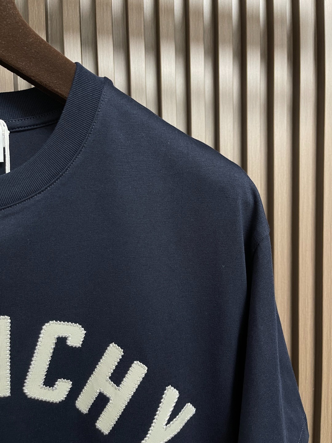 シンプル ロゴ入り 半袖Tシャツ ジバンシィ Tシャツ コピー クルーネック ネイビー-2