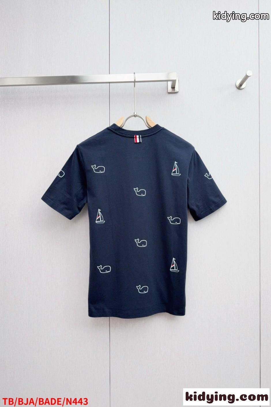 遊び心満載 クジラ ヨット 半袖Tシャツ トムブラウン Tシャツ コピー ネイビー-1