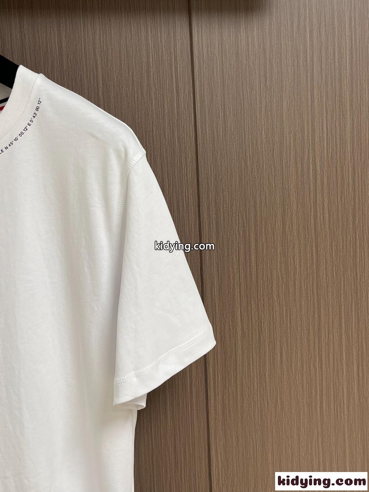シンプル モンクレール Tシャツ コピー カジュアル クルーネック 半袖Tシャツ-1