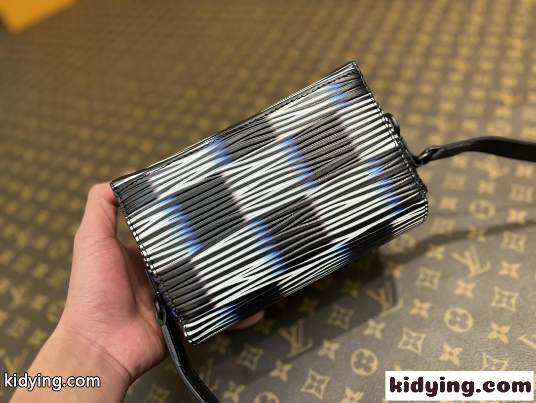 M82819 スティーマー・ウェアラブル ウォレット ルイヴィトン バッグ スーパーコピー-3
