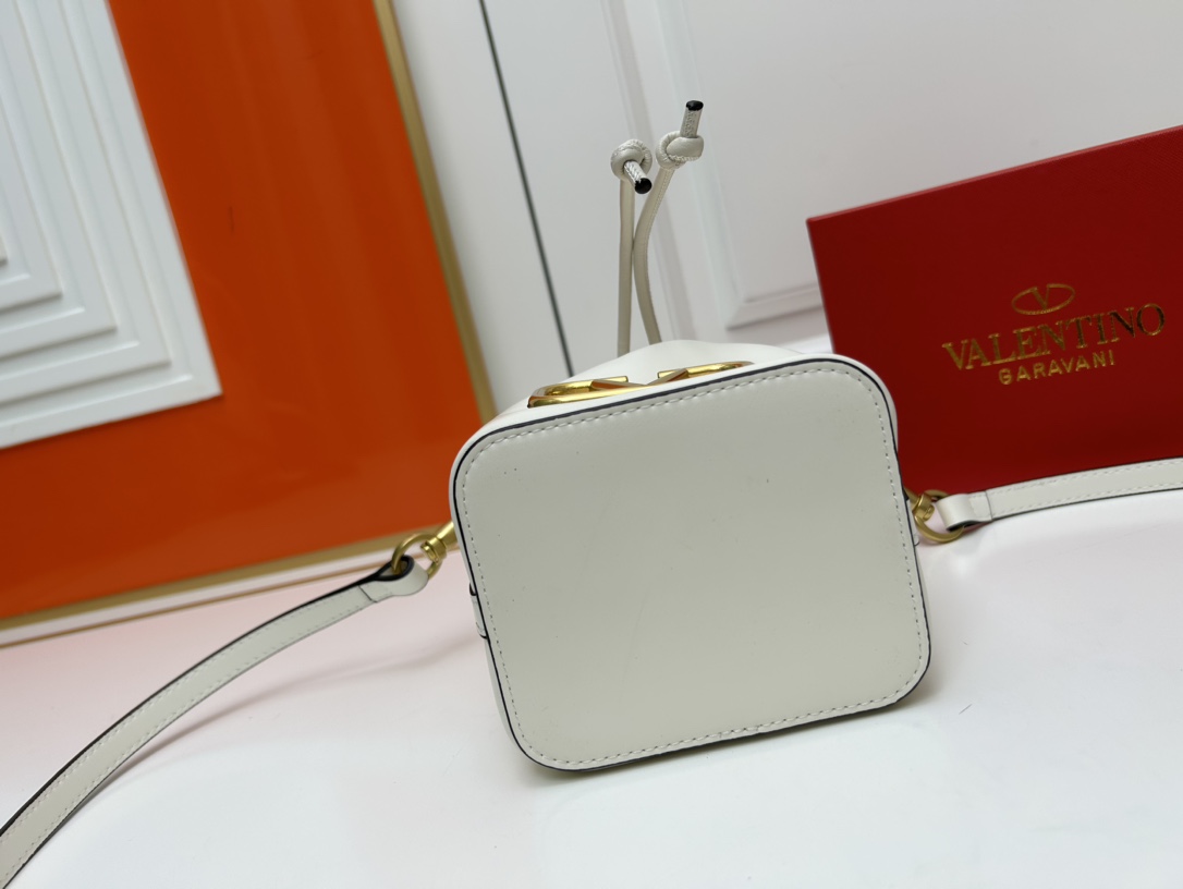 Vロゴ シグネチャー ナッパレザー ミニ バケットバッグ ヴァレンティノ バッグ コピー ホワイト-3