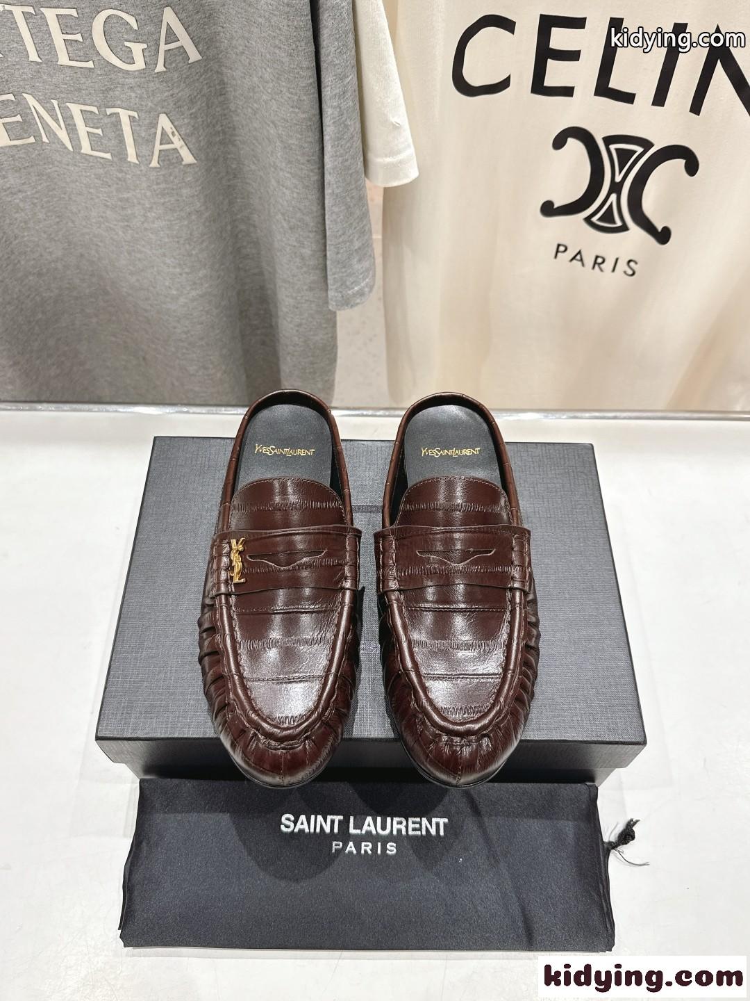 クロコダイル型押しYSL ル ローファー イヴ・サンローラン レディースシューズ スーパーコピー ブラウン-1
