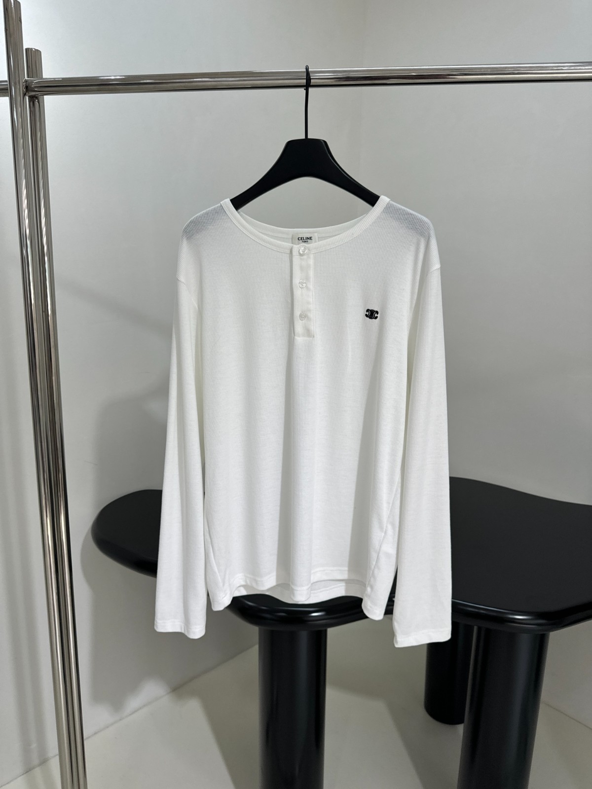 洗練された ヘンリーネック 長袖トップス セリーヌ Tシャツ コピー ホワイト-0