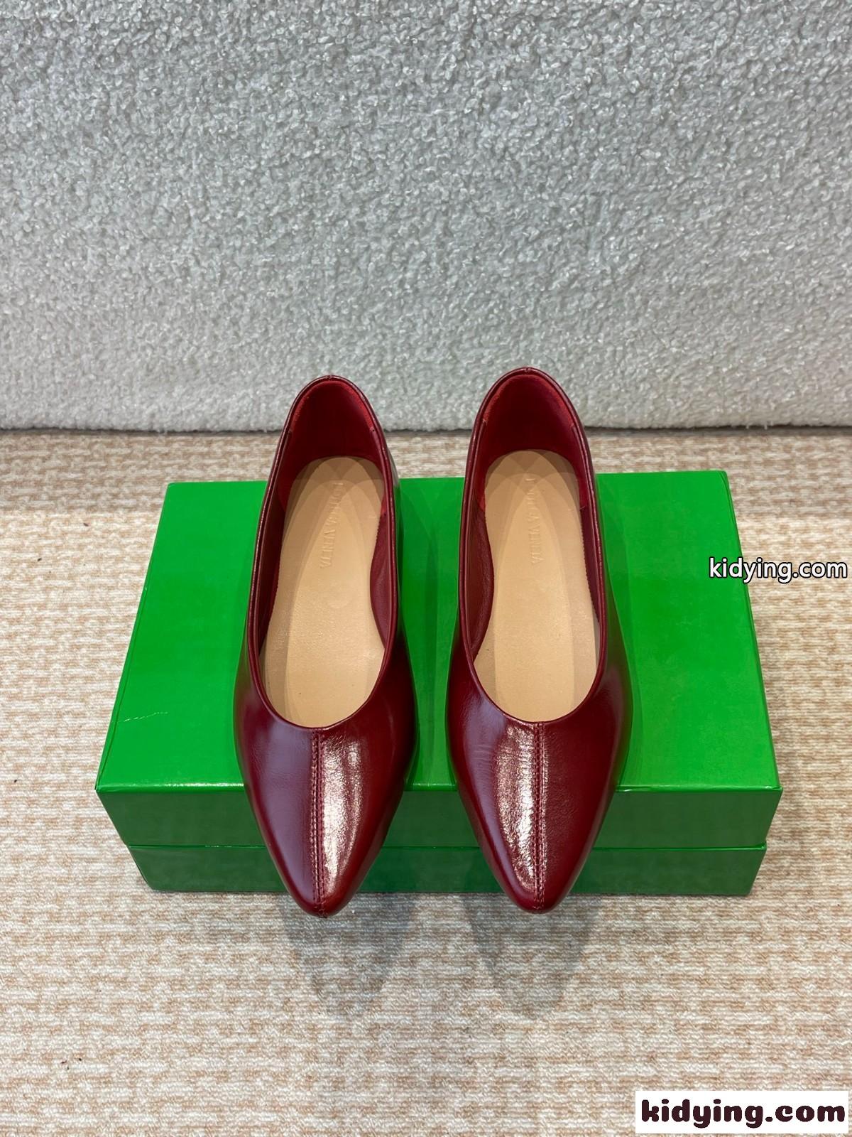 大人気 ボッテガ・ヴェネタ ソフィア バレリーナ スーパーコピー パンプス レッド-2