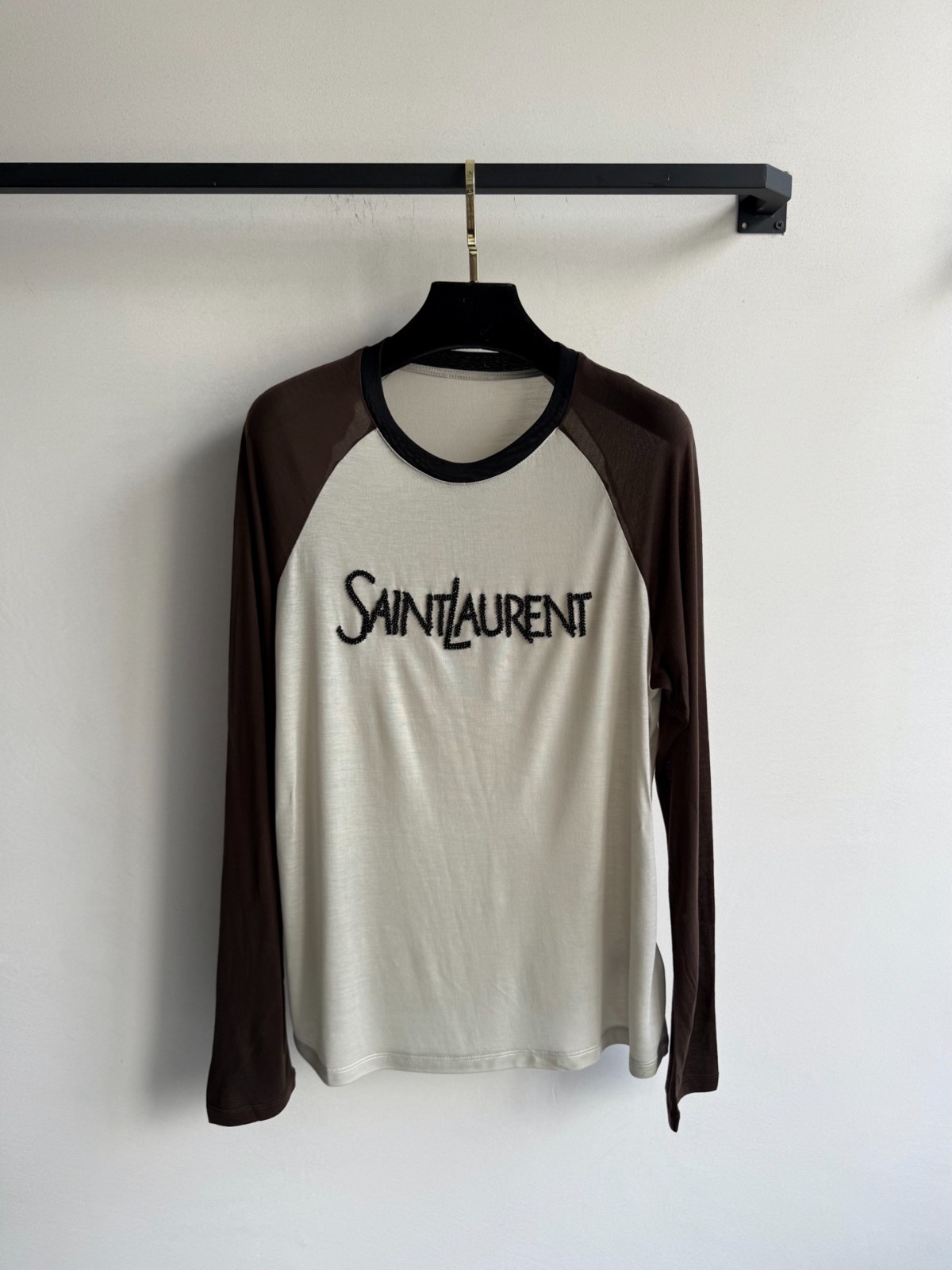 イヴ・サンローラン Tシャツ 偽物 カジュアル 配色 ラグランスリーブ 長袖Tシャツ-0