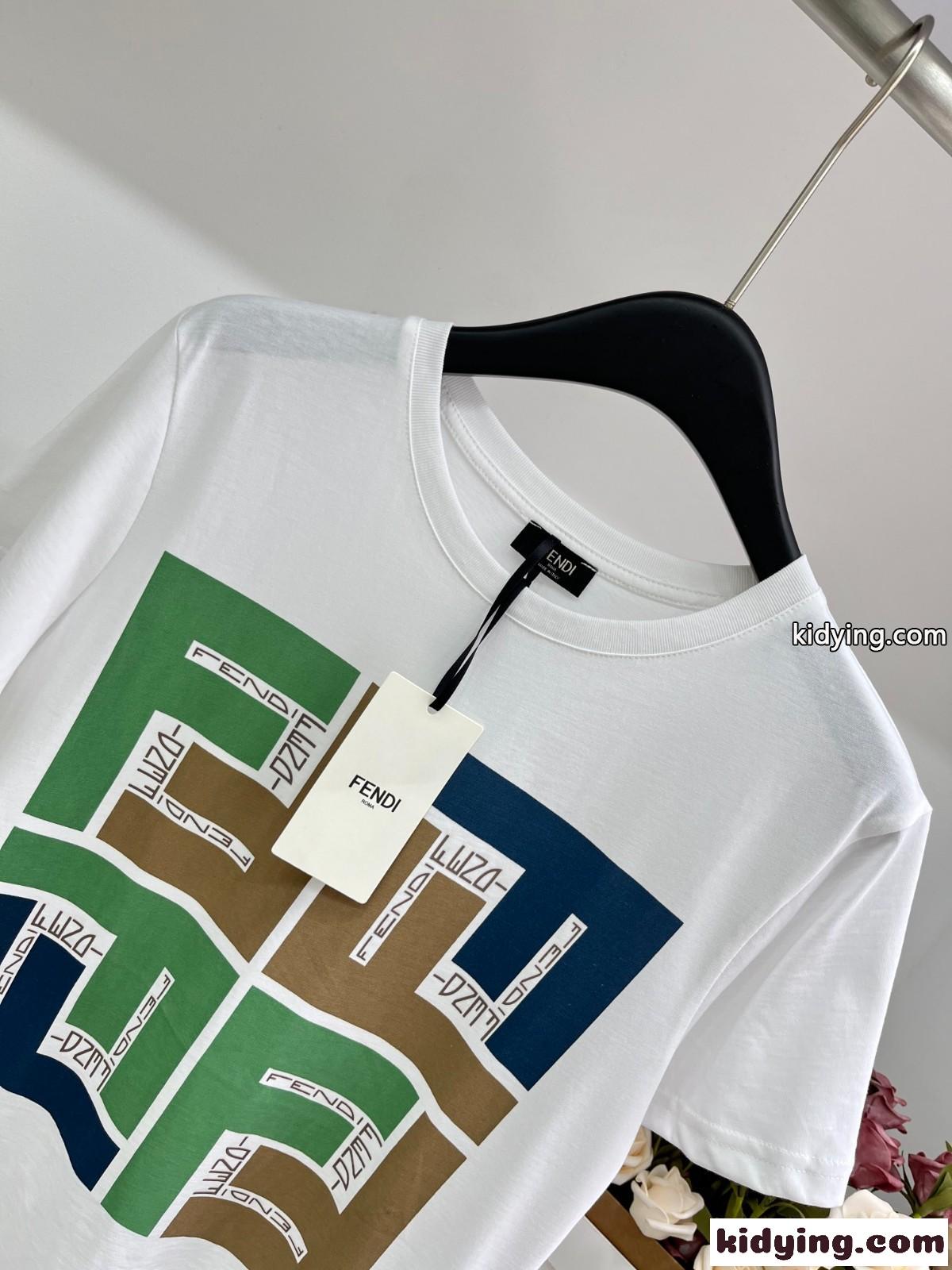 フェンディ Tシャツ コピー 定番 プリント クルーネック 半袖Tシャツ-1