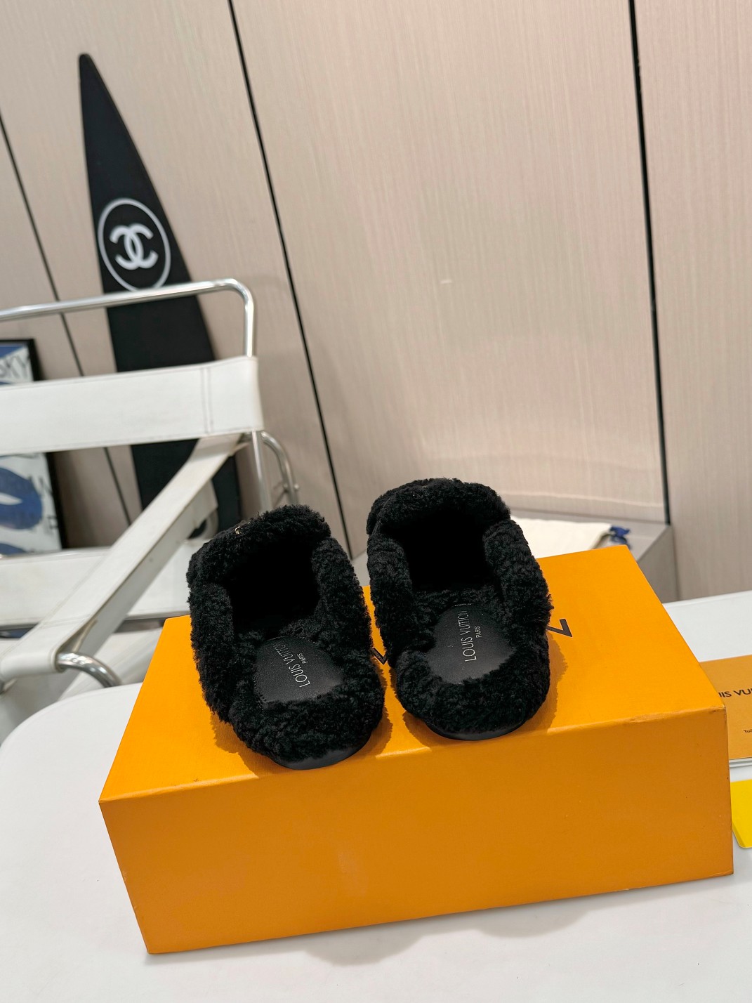 人気 LV カプリ・オープン・ローファー ルイヴィトン シューズ コピー ブラック-1