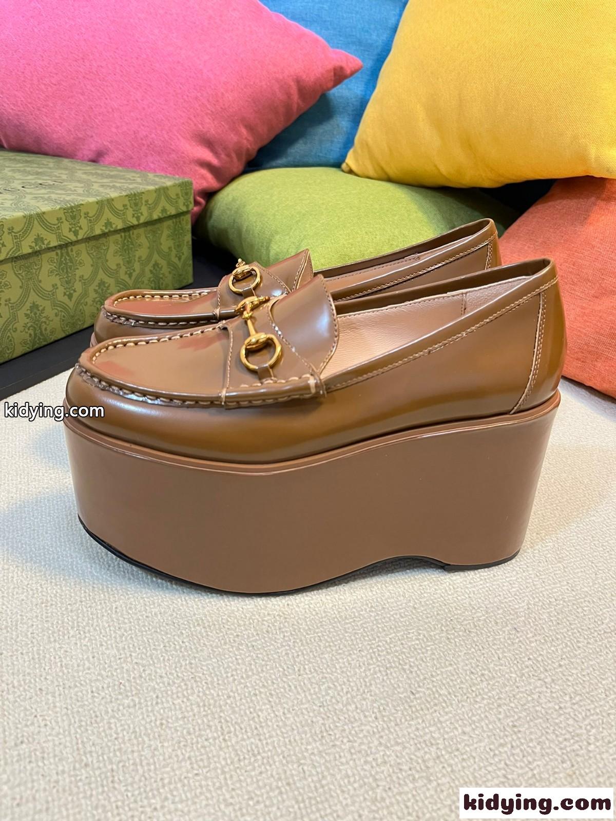 GUCCI ホースビット ウィメンズ プラットフォーム ローファー グッチ シューズ コピー ブラウン-1