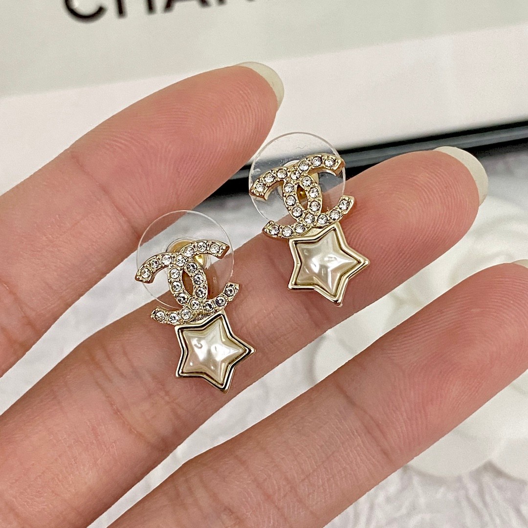 合わせやすい 大人 エレガント シャネル ピアス 偽物 レディース イヤリング-1