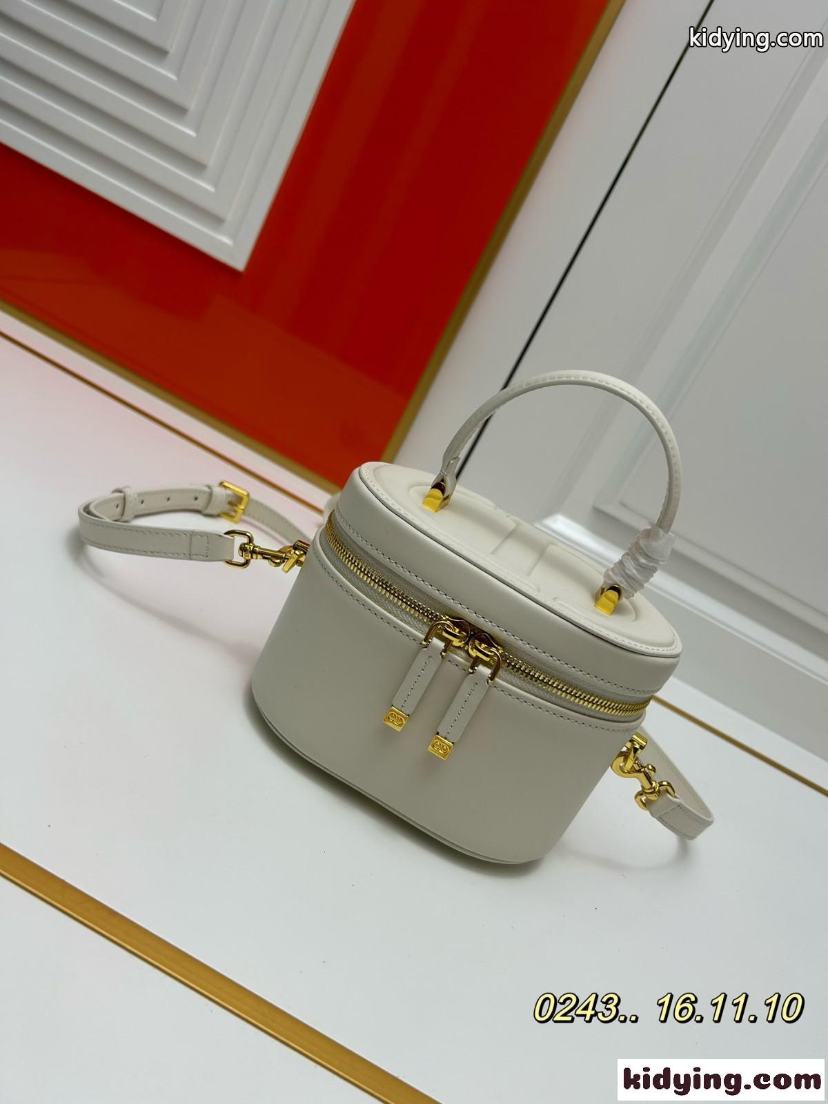 コロンとした形が可愛い DIOR SIGNATURE ヴァニティ スモール ショルダーバッグ コピー ホワイト-0