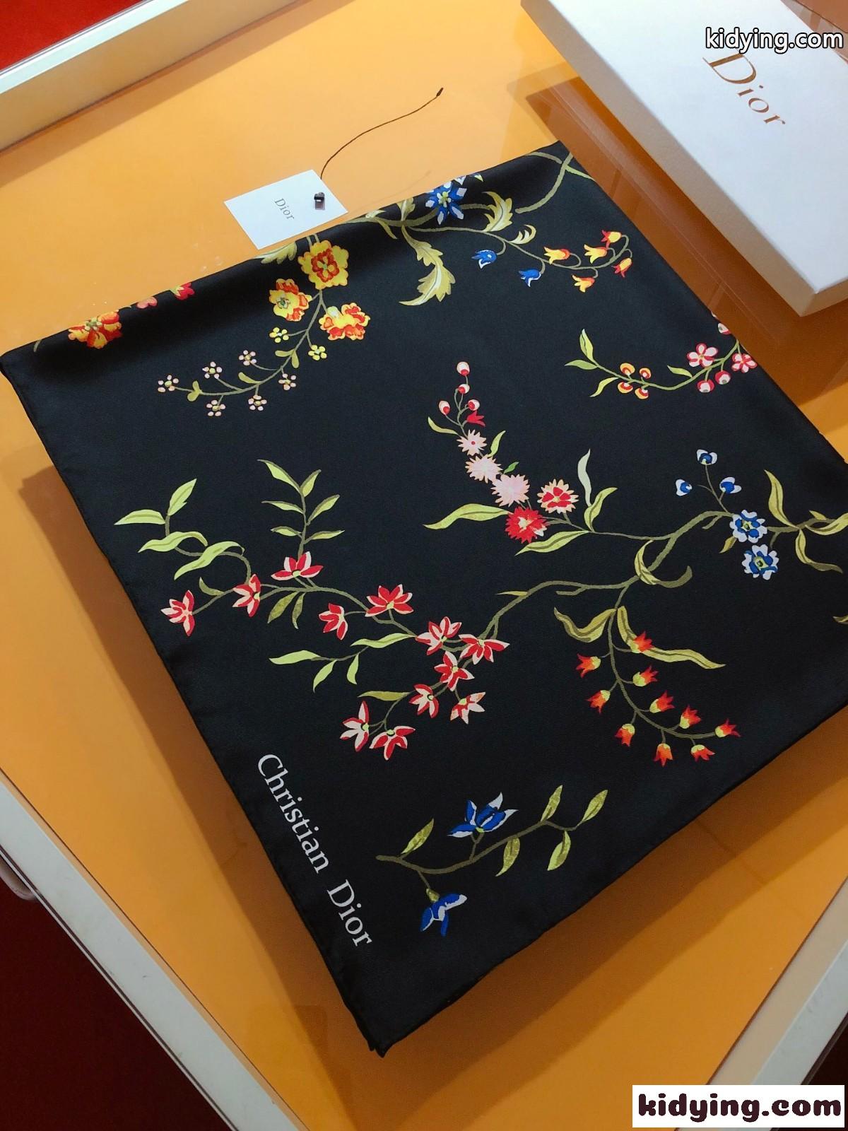 上品 DIOR PETITES FLEURS 90 スクエアスカーフ クリスチャン・ディオール スカーフ コピー レディース-0