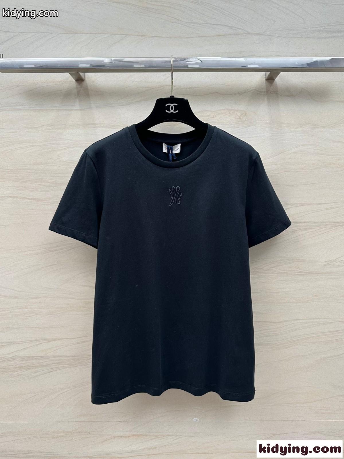 シンプル クルーネック 合わせやすい モンクレール 半袖Tシャツ コピー ブラック-2