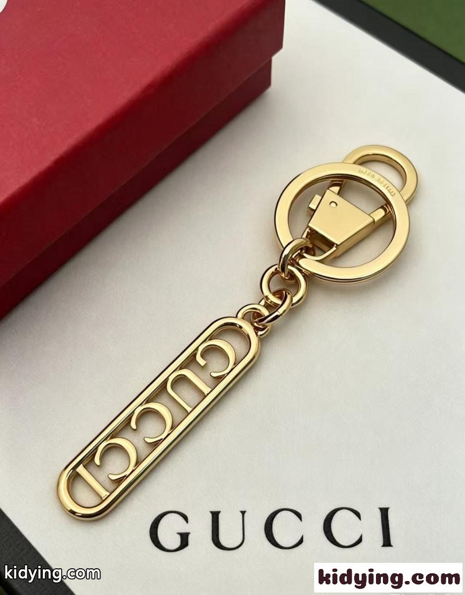 GUCCI スクリプト キーチェーン グッチ キーホルダー 偽物 キーリング-2