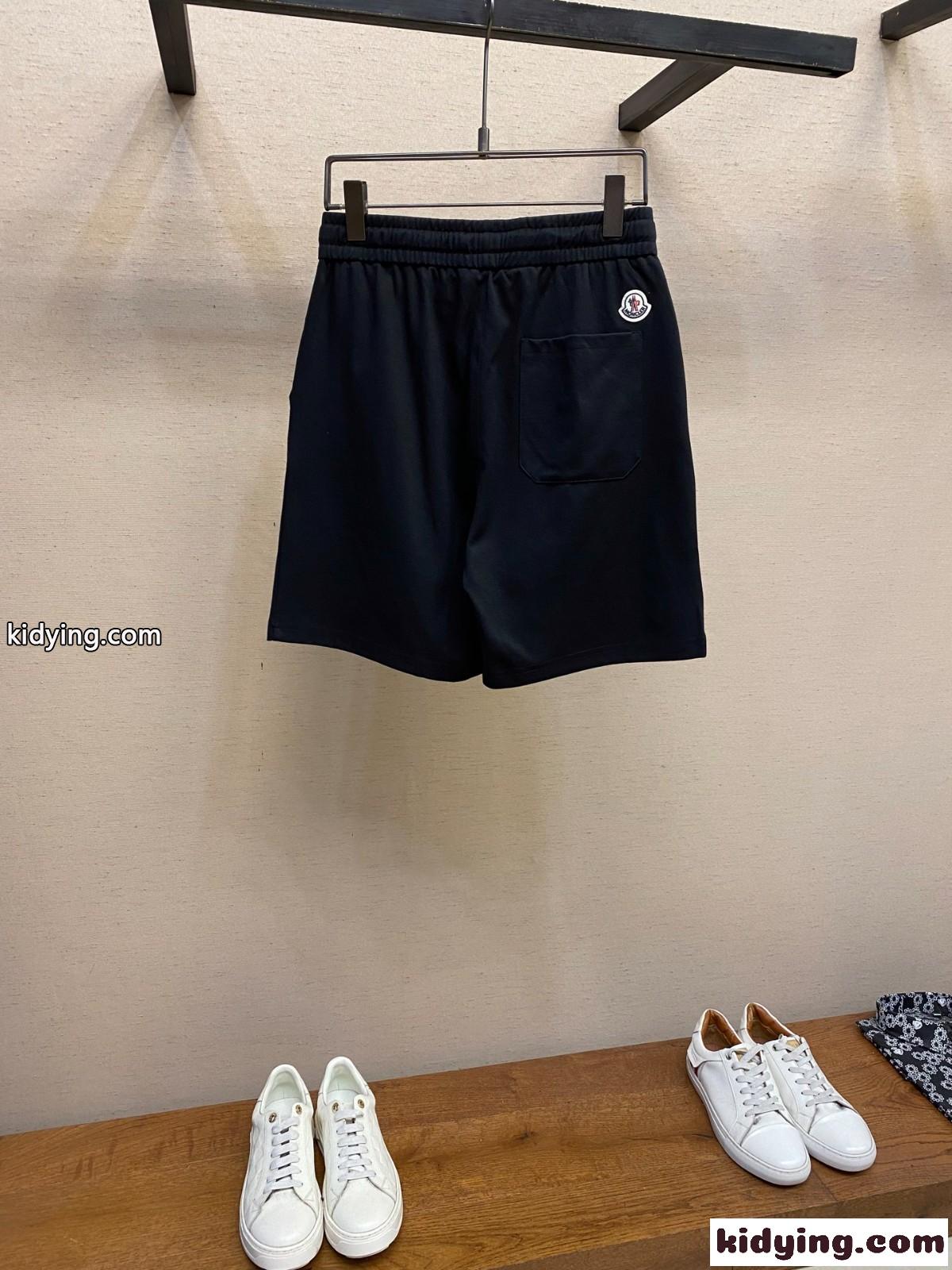 夏の定番 イージーショートパンツ モンクレール パンツ 偽物 メンズ-2
