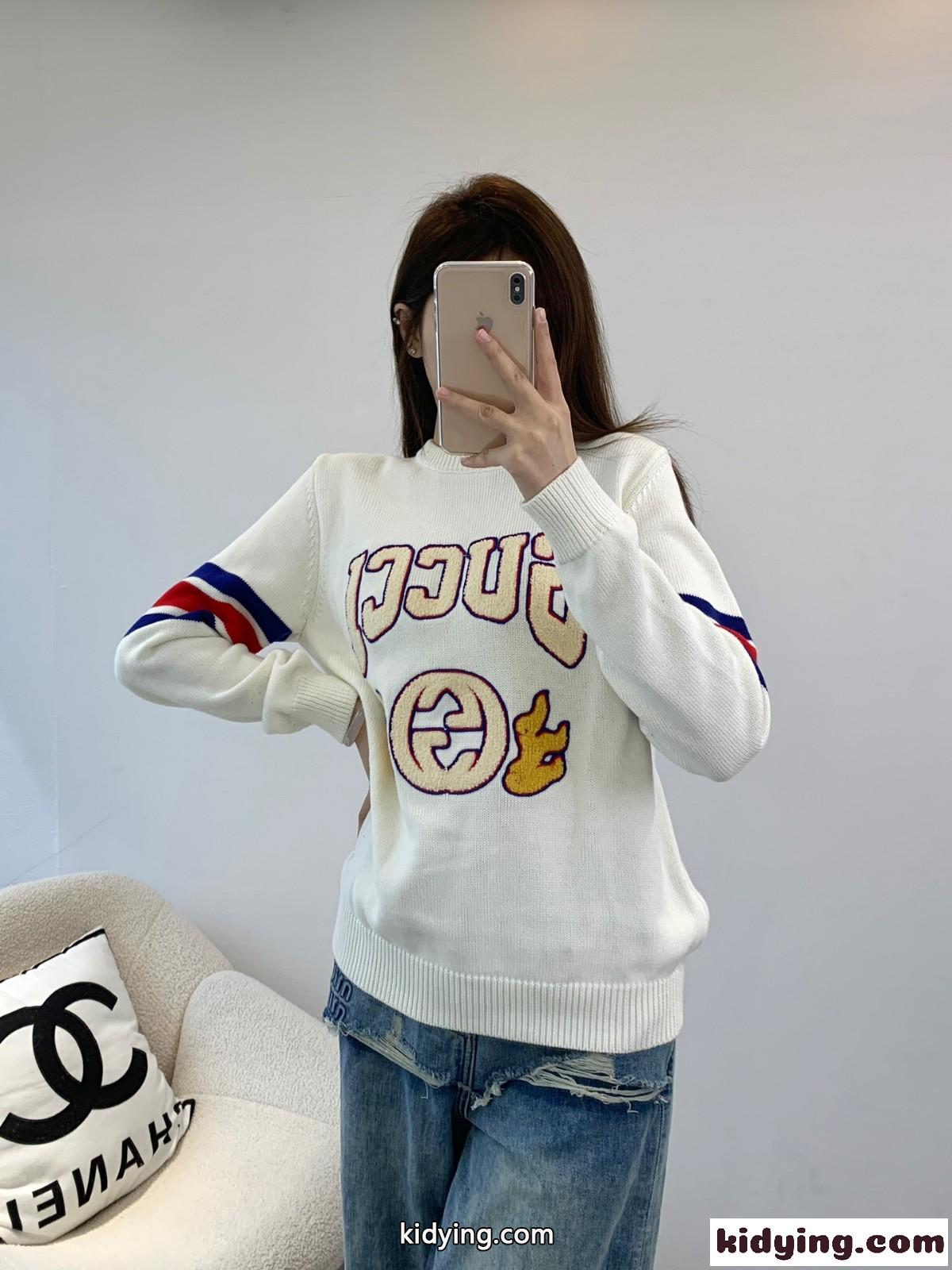 可愛い 合わせやすい クルーネック グッチ セーター 偽物 長袖 ロゴ-4