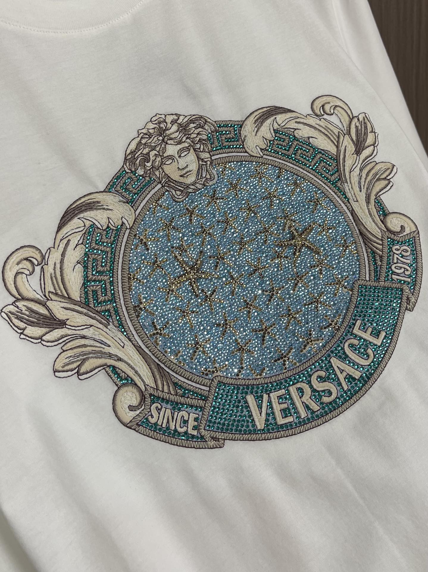 ラインストーン ヒトデ ブラゾン 半袖Tシャツ ヴェルサーチェ Tシャツ スーパーコピー ホワイト-2